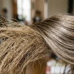 perche-i-capelli-diventano-di-paglia-e-come-una-vitamina.webp.webp